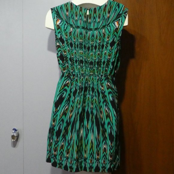 Offers Welcomed! Twelfth Street Dress, Green & Black - Size Small - Picture 3 of 6